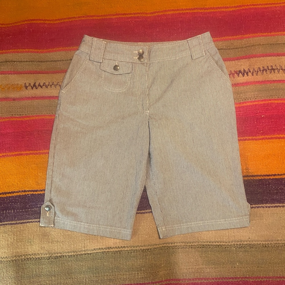 Chico’s Striped Denim Bermuda Shorts Size 1 (8)